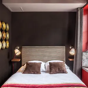 Le 84 Sainte-cath' Apartment